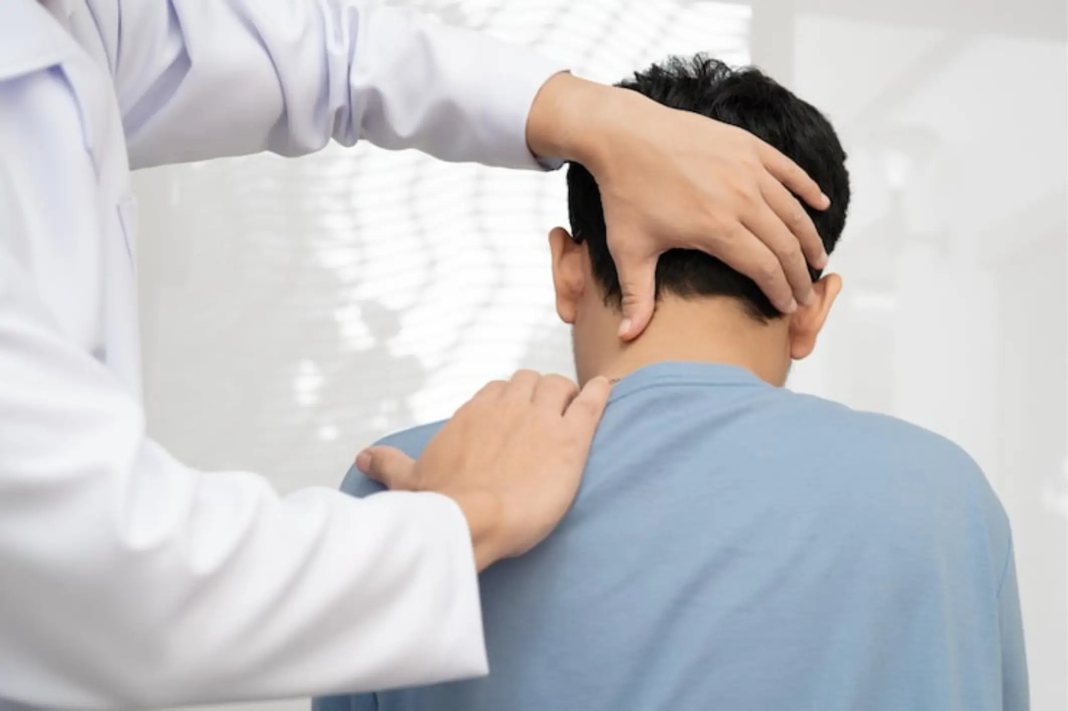 Why Neck and Shoulder Pain Should Not Be Ignored? &ndash; Expert Insights from Dr SumitZ Clinic